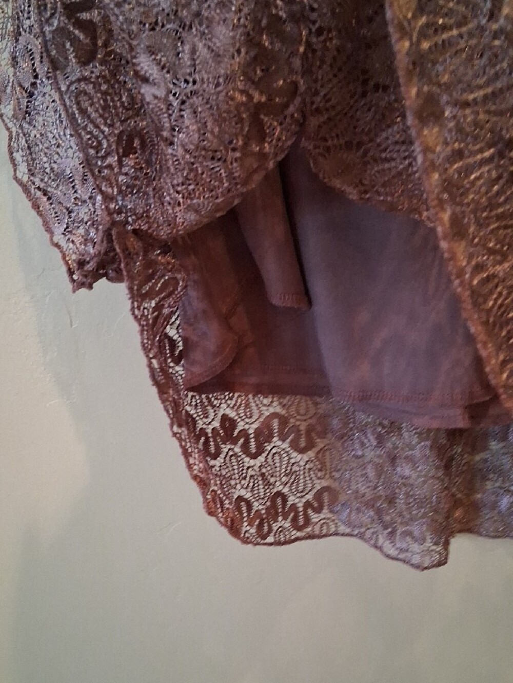 Lavish mauve lace overlay blouse - Picture 3 of 5
